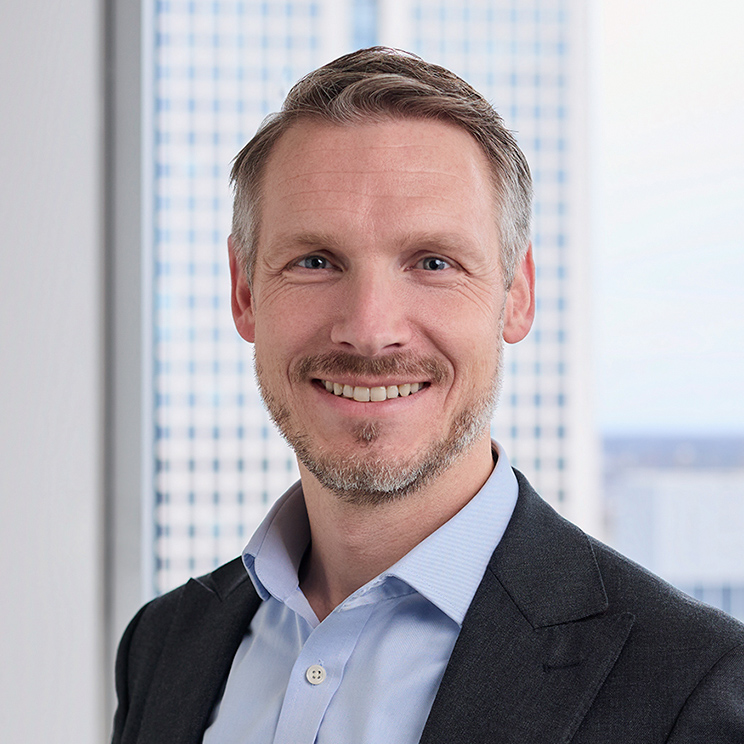 Dr. Sebastian Schneider